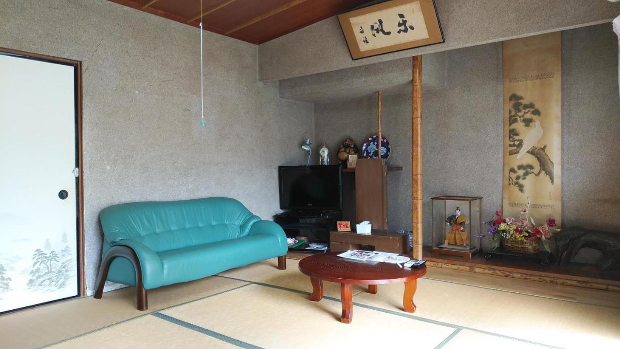 Walking Pilgrimage Hotel Tokiwa Ryokan Ozu  Eksteriør bilde